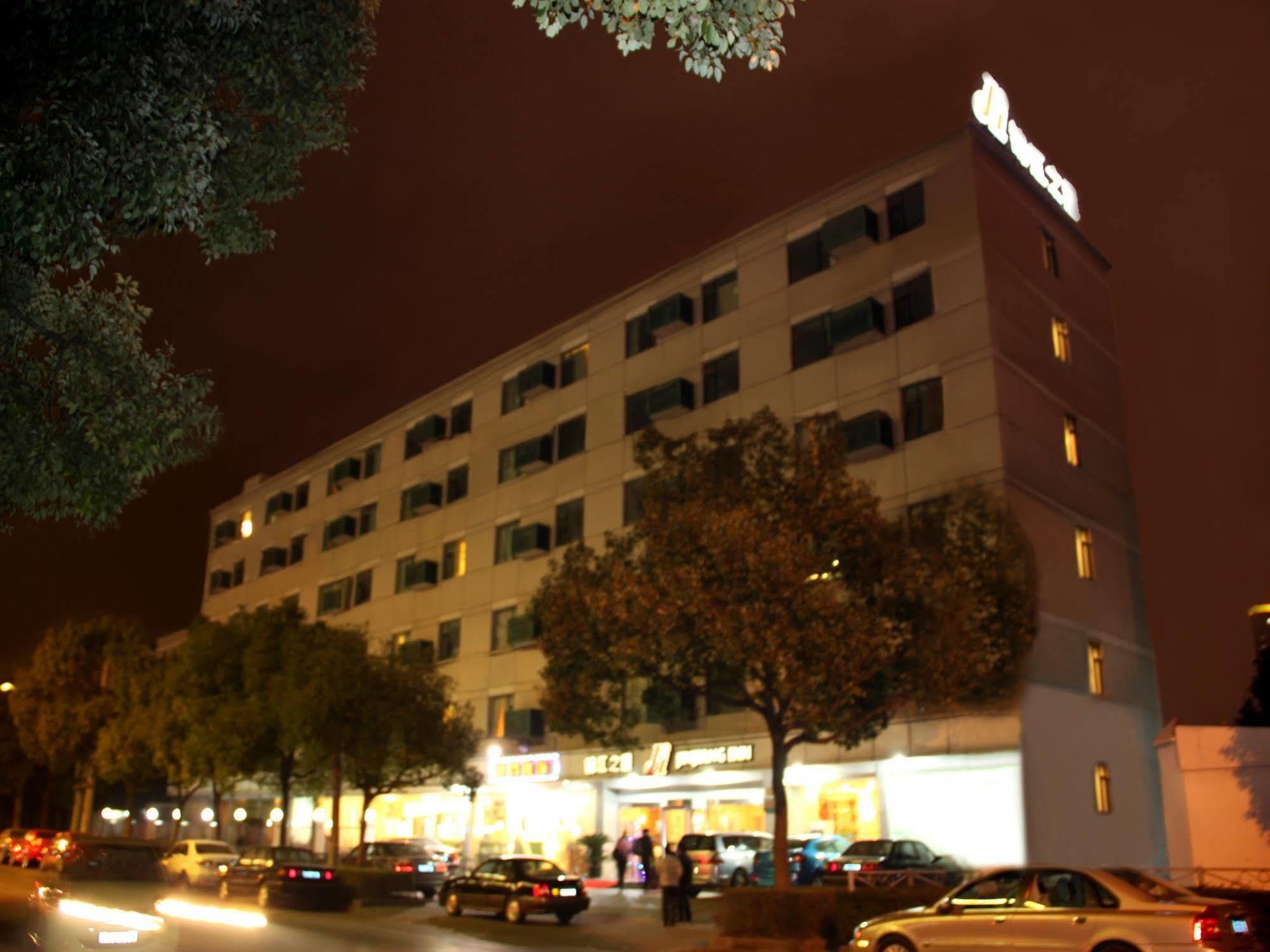Jingjiang Inn Shanghai Baoyang Pier Exterior foto